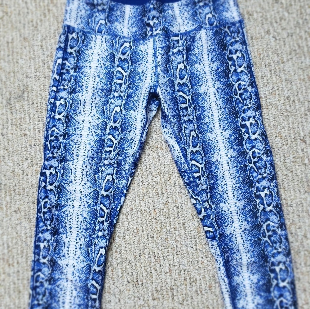 Blue high waisted leggings